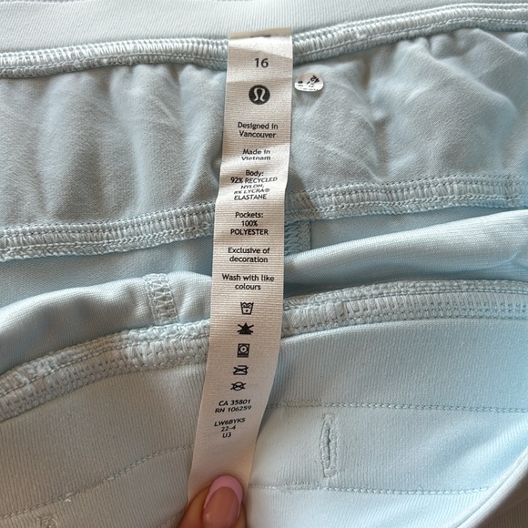 NWT Lululemon Ready to Rulu Jogger Crop - Picture 8 of 12